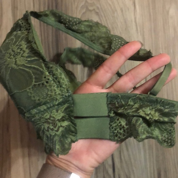 Green Lace Bralette - Picture 3 of 6